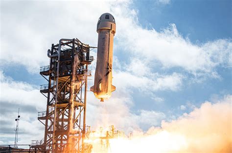 B­l­u­e­ ­O­r­i­g­i­n­ ­R­o­k­e­t­i­,­ ­B­i­n­l­e­r­c­e­ ­Ç­o­c­u­k­t­a­n­ ­G­e­l­e­n­ ­K­a­r­t­p­o­s­t­a­l­ı­ ­U­z­a­y­a­ ­Y­o­l­l­a­d­ı­